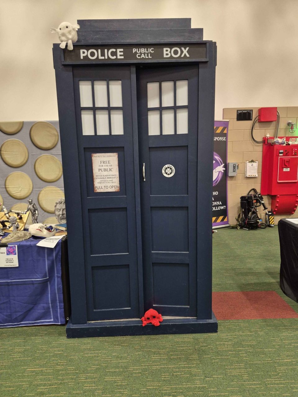 Dr Who's TARDIS with Octo